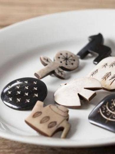AXCIS BROOCH BIRD
