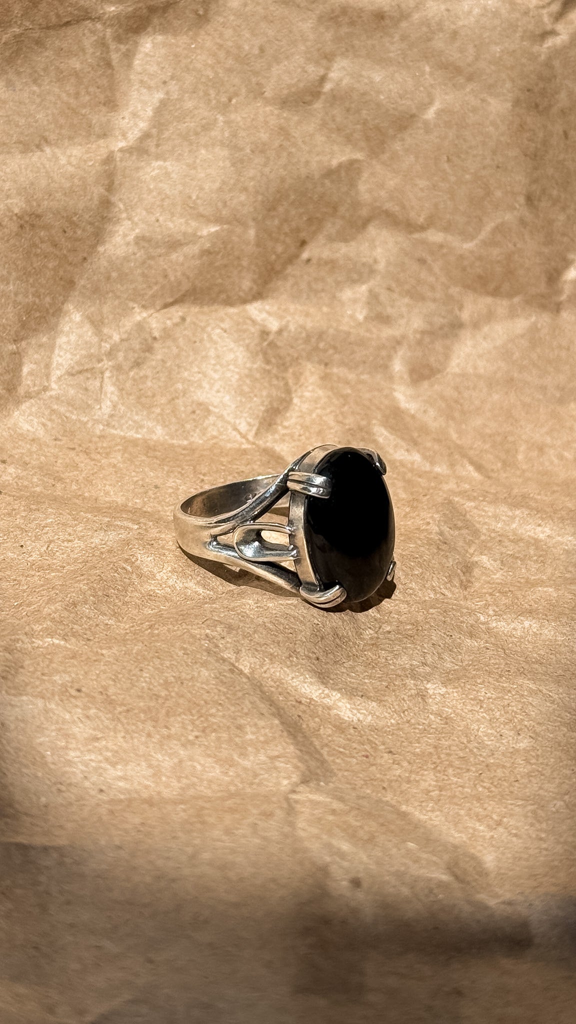 Sterling silver black cabochon ring