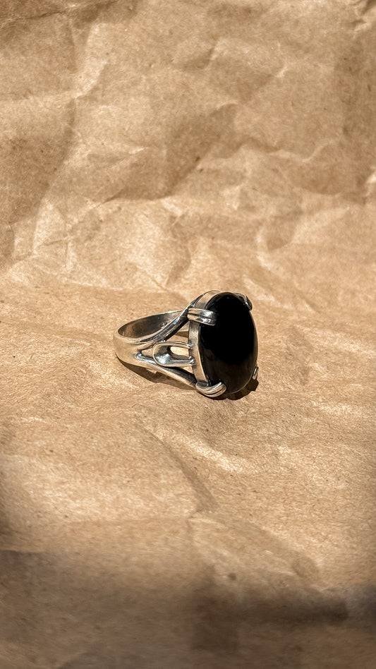 Sterling silver black cabochon ring