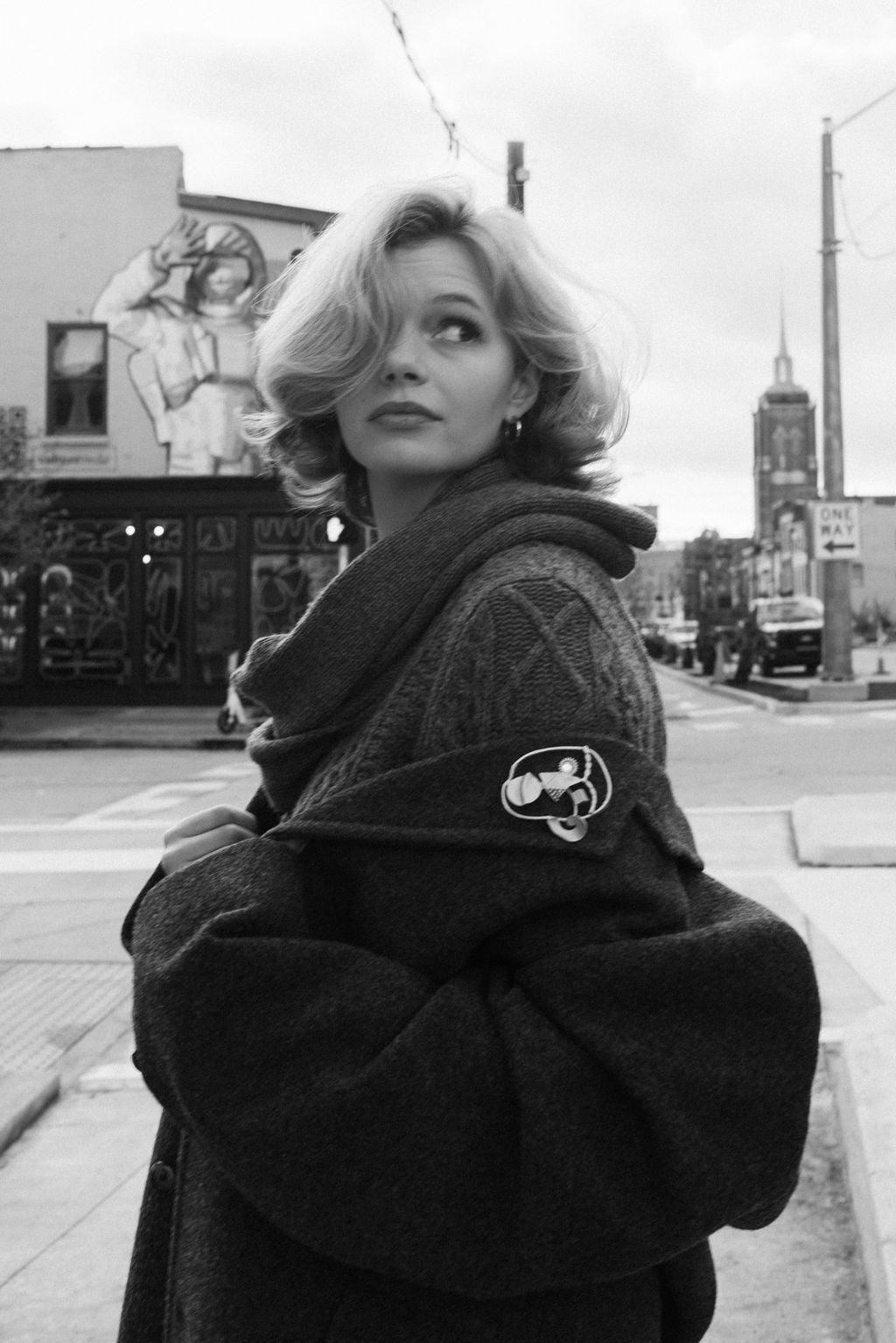 Bloomingdale's cashmere sweater w attached scarf