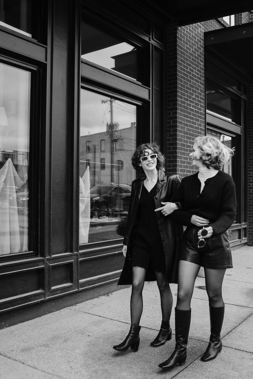 Carole Little black ribbed cardigan tunic/dress