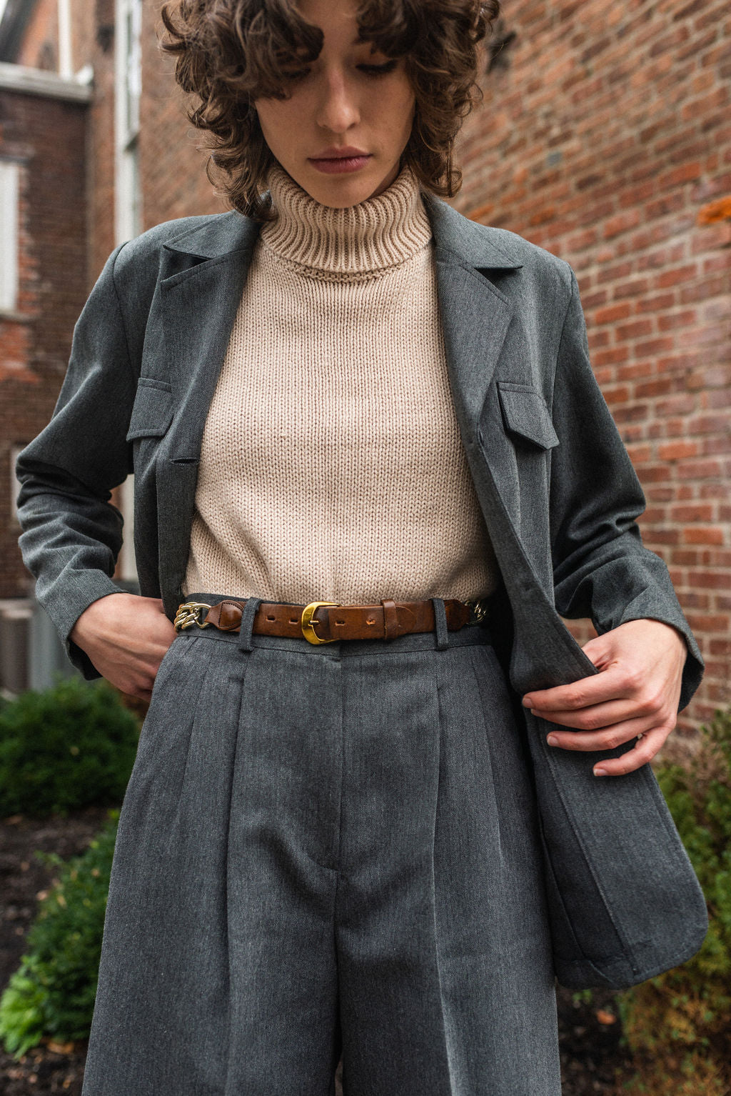 Tribeca Studio beige sleeveless turtleneck