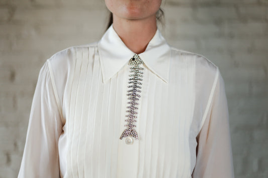 Rhinestone dangle fishbone tie pin