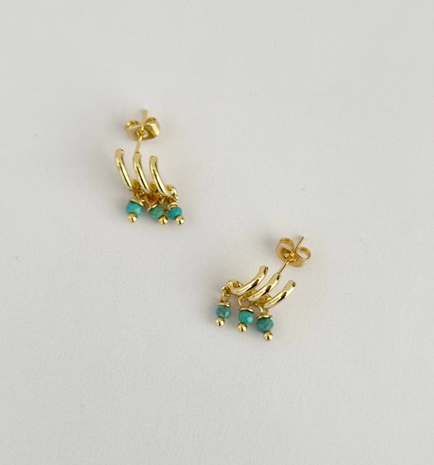 Zelie Earrings : Pearl