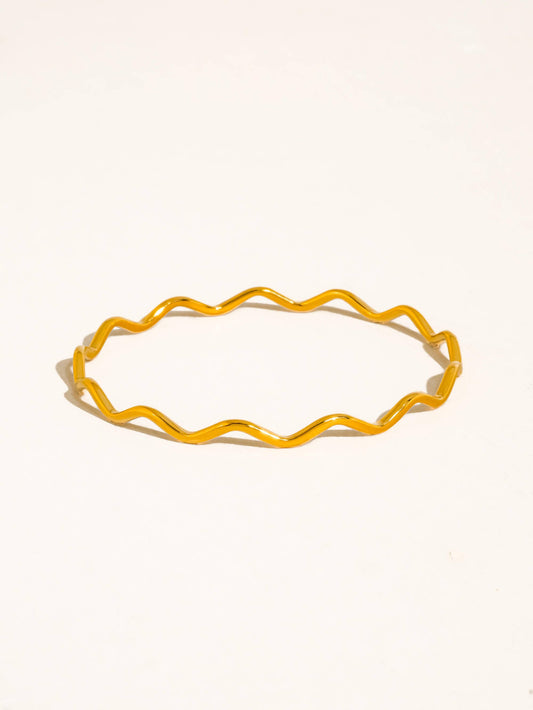 Hadley Wavy Bangle Bracelet