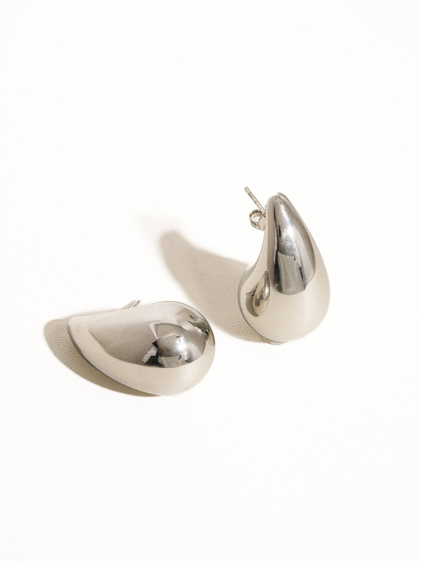 Colette Large Huggie Droplet Earring: Silver
