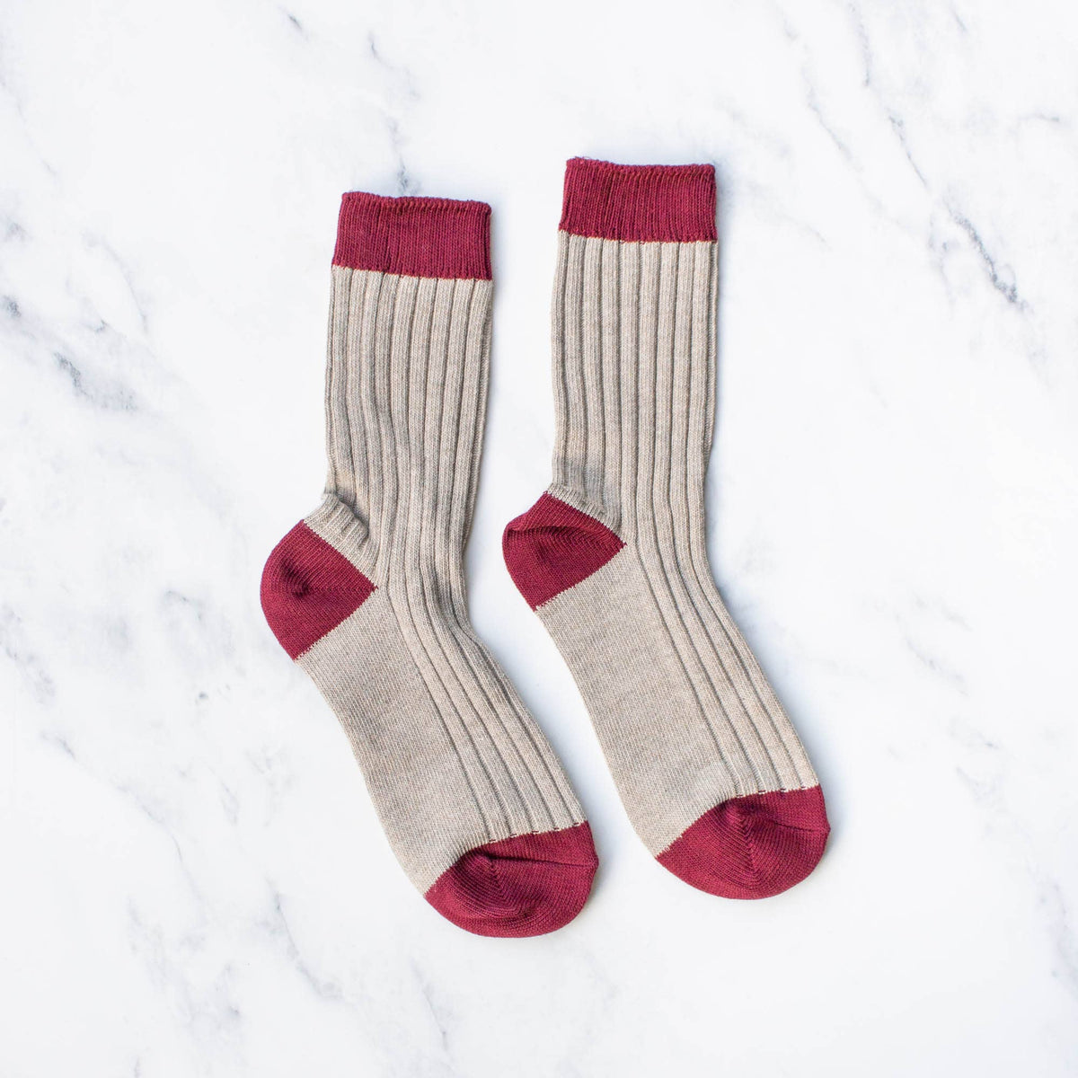 Women's 2 Tone Jacquard Casual Socks: Mocha/Wine