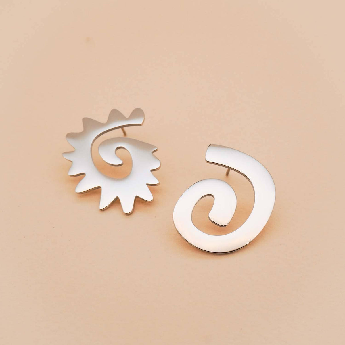 Caracol & Espiral silver studs