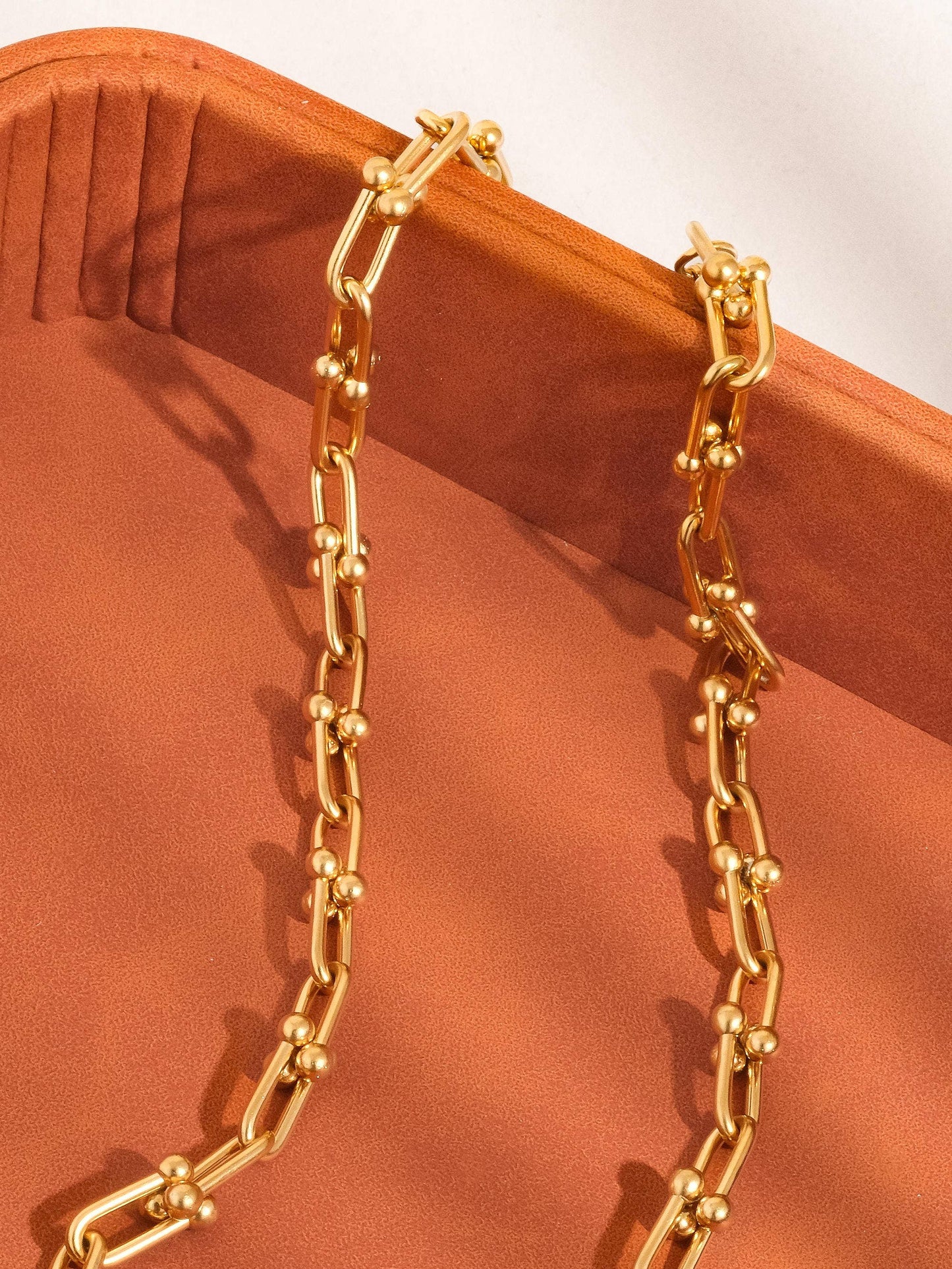 Denise gold U-link necklace