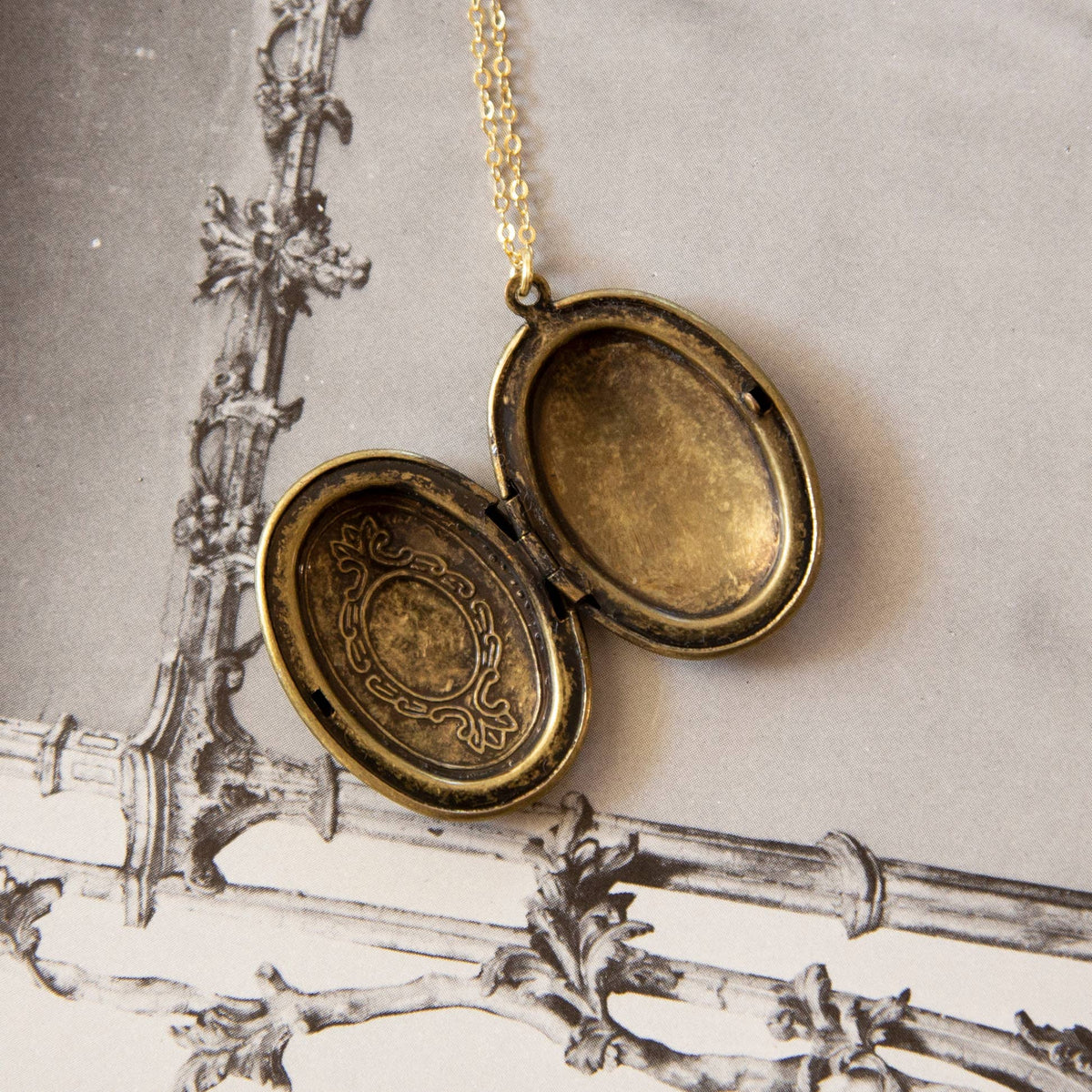 Vintage Large Antique Brass Oval Locket