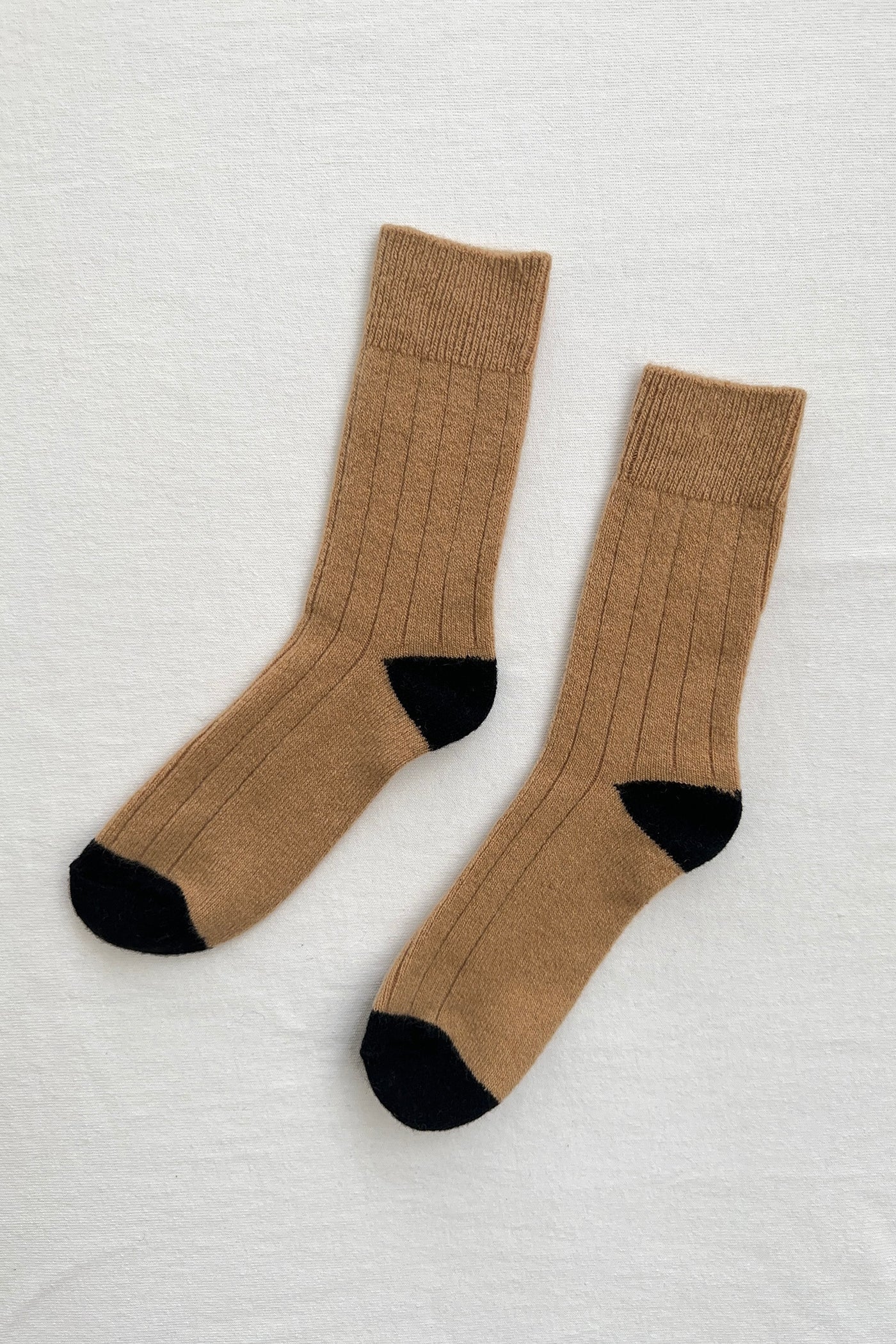 Le Bon Shoppe cashmere socks - camel & black